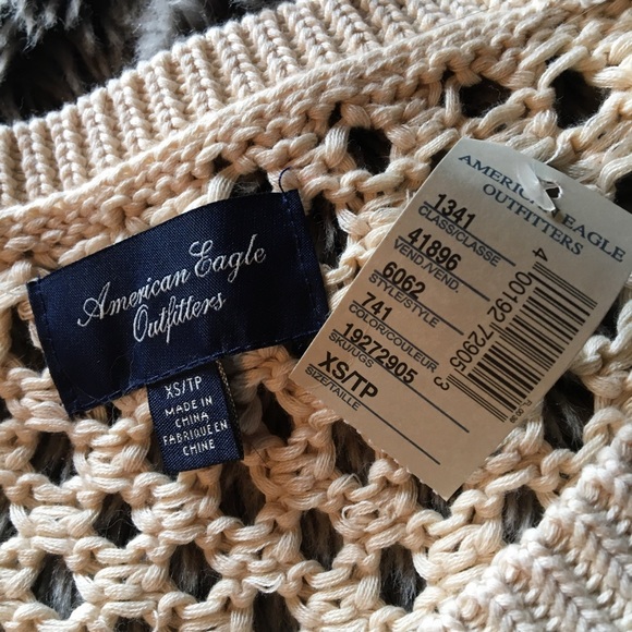 American Eagle Sweater - Picture 3 of 3